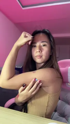 Bakit naman pati balikat tinatagyawat?  @poshskin.ph #Pimple #PoshSkin #PoshWithPurpose #pimplepatches #makeupbeginner