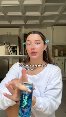 Do you guys think these makeup hacks worked????🤷‍♀️🤷‍♀️🤷‍♀️#makeuphacks #makeuptips 