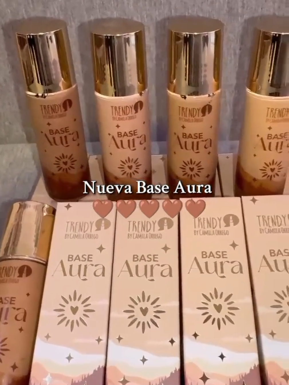 Alta pigmentación + acabado mate = Aura de Trendy 💖 Tu nueva base favorita . #trendy #fyp #paratii #viralentiktok #makeup 