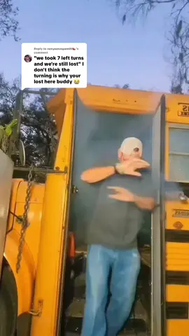 Replying to @r̴a̴m̴y̴e̴o̴n̴z̴s̴p̴a̴m̴0̴5̴🍉 life in a school bus can be confusing until you figure it out