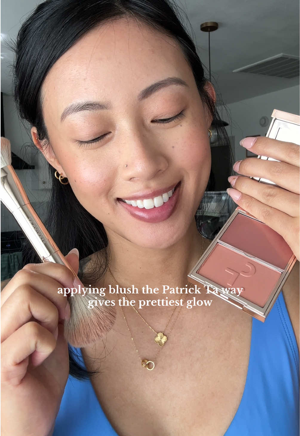 Powder before cream for a soft glow! I’m wearing she’s blushing by @Patrick Ta Beauty #patricktabeauty #majorheadlinesblush #shesblushing #makeuphack #glowingmakeup 