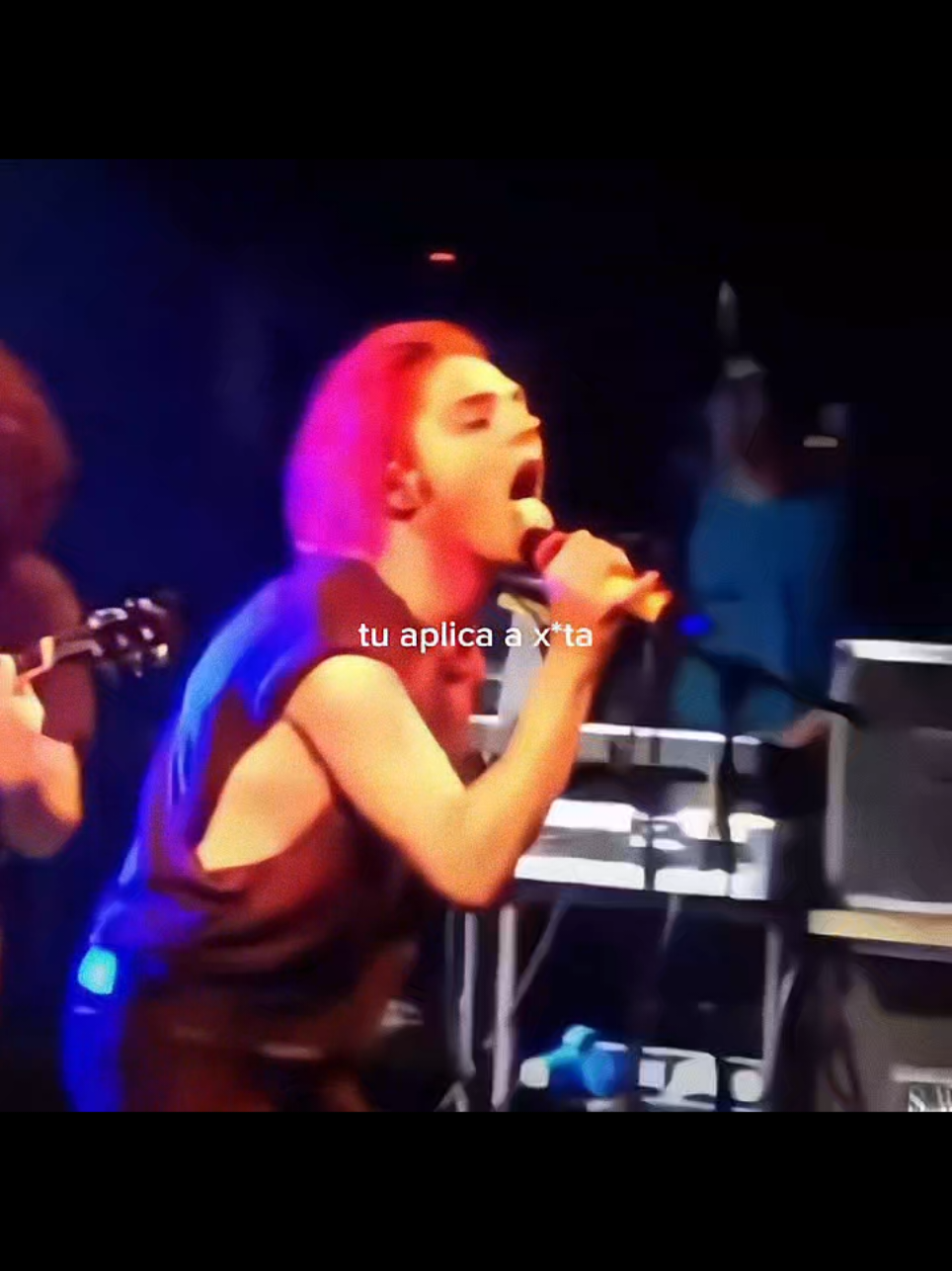 #ANDYBIERSACK & #GERARDWAY — oii moots rsrs nao desistam da minha conta ok #foryoupage #fyppppppppppppppppppppppp #mychemicalromance 