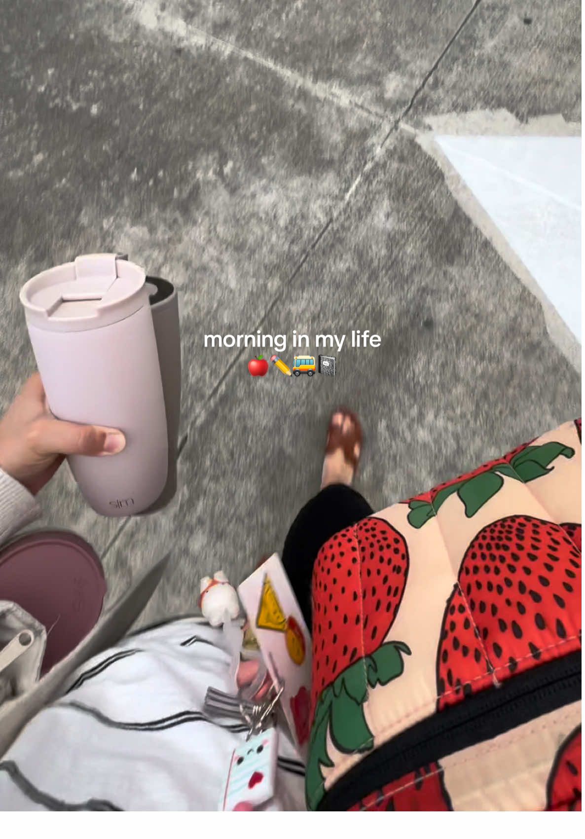 happy thursday!! 🍎📓✏️💕 we spent the day in 4th & had a great time :) #teachersoftiktok #dayinmylife #dayinthelife #morningvlog #morninginmylife #morninginthelife #spendthemorningwithme #spendthedaywithme #Vlog #dailyvlog #diml #fyp #teacher #teacherlife #teachermorning #substituteteacher 
