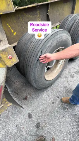 Had to do some roadside service today 🫡 2 tires back to back but in the same stop #tireshop #logging #trucking #mechanic #fleetmechanic @Christopher Ryan Car @Donnie Carter 