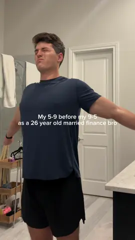 My 5-9 before my 9-5 as a 26 married finance bro🤩 #morningroutine #financebro #marriedlife #Lifestyle #gym 