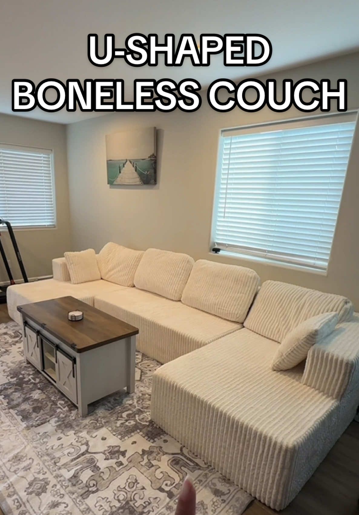 An in-depth review of this u-shaped boneless couch! #bonelesscouch #couch #sofa #livingroom #livingspace #livingroomdecor #tiktokshopcreatorpicks #tiktokshoplabordaysale 