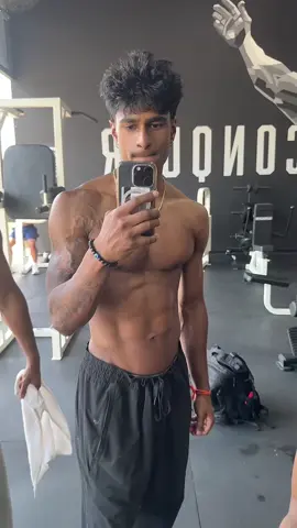 Who we feelin like? @Justin Fernandez @Dom  #gymmotivation #brown 