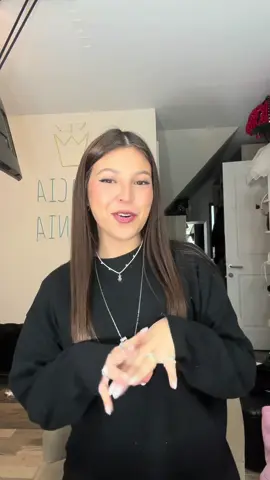 Les dejé un concurso en mi Instagram para las futuras mamis🙊🩷  IG: ignaciaa_antonia 