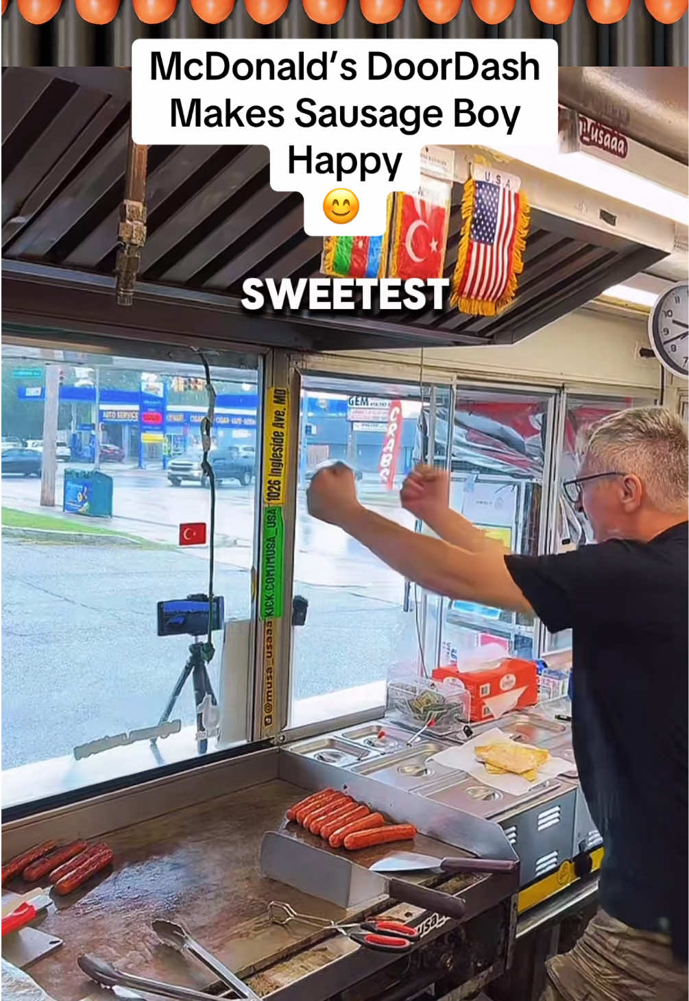 McDonald’s Tea and Apple Pay #mcdonalds #applepay #hotdog #musausages #mus_usa 