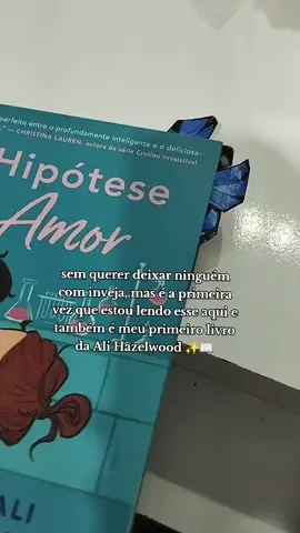 conhecendo a Ali Hazelwood com Hipótese do amor, que vcs me panfletaram muito ✨📖;) #BookTok #alihazelwood #hipotesedoamor #bookrecs #bookgirlies 