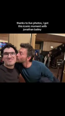 #jonathanbailey #livephoto #wicked #Love #arianagrande 