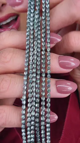 Meet your new IT necklace 😍 Our triple tennis stunner just dropped in a luxe new metallic shade. She’s sparkly, elegant, & magnetic (literally) — so you can snap her on in seconds. Dress her up, style her down, either way… she’s serving rich energy. 💎 #MagneticTennisNecklace #LuxeLooks #barjewelry #jewelry 