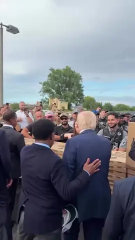 BREAKING: In the seven days since President Trump sent the National Guard to Washington, D.C., the city has seen: - ﻿﻿O homicides - ﻿﻿Carjackings down 83% - ﻿﻿Robberies down 46% - ﻿﻿Violent crime down 22% - The Donald… - #PeaceMaker #GoldenAgeOfAmerica #TrumpEra #AmericaFirst  - #ThePeoplespresident           
