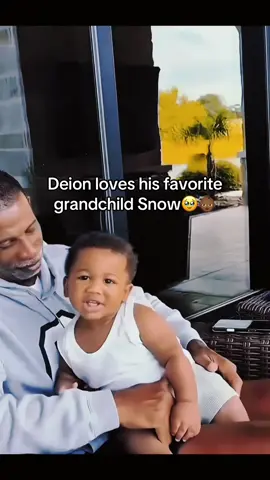 Deion finally has a favorite grandchild list @deiondrasanders 😂 #coachprime #deionsanders #deion #cuaunties #coloradofootball 