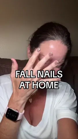 Ok this is my new nail color till Christmas…… 🤎🤎 #DND #fallnails #smores #brownnails #chromenails 