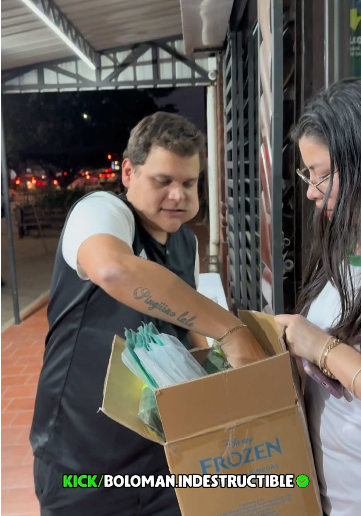DANDO REGALOS A SEGUIDORES❤️🍃 #kick #streamer #bolivia🇧🇴 #regalo #fyp @KAMIKAZE 