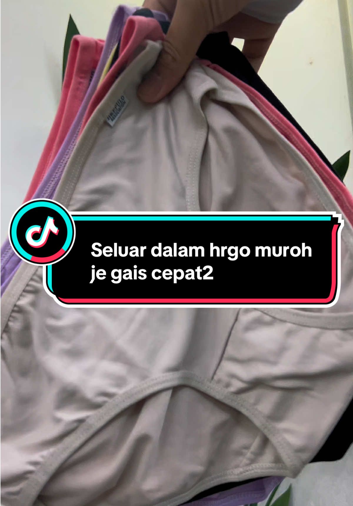 Klu korang nak tahu panties ni mmg selesa pakai gais utk anak kita sesuai sngt blh la tukar ganti yg baru kn.#seluardalam #seluardalamwanita #seluardalammurah #perempuan 
