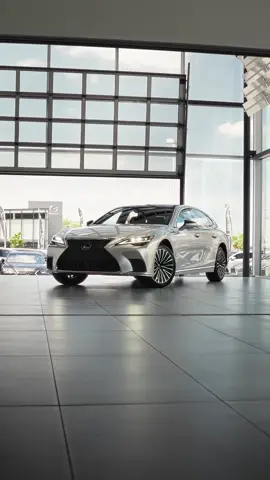 Le summum du luxe - Lexus LS 2025. #LexusLS #LexusLS500 #LuxurySedan #LuxuryCars #ExperienceAmazing