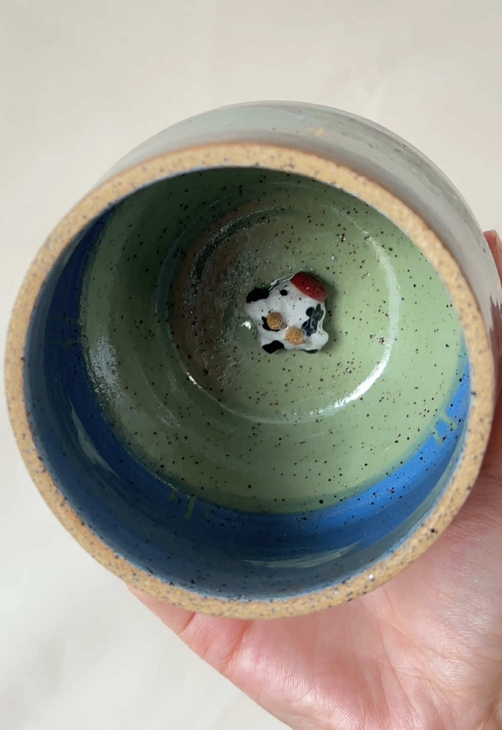 Up close details on the ufo butter bell for your evening:) these will be available tomorrow at noon! (12pm mst) #butter #pottery #ceramics #ufos #fy 