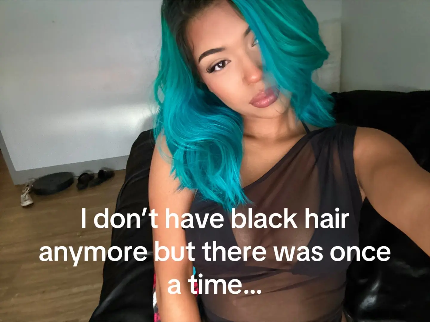 Love my natural color because it’s so deeply dark but I wouldn’t trade my bleach for anything 😇  #bluehair #blackhair #hairtransformation 