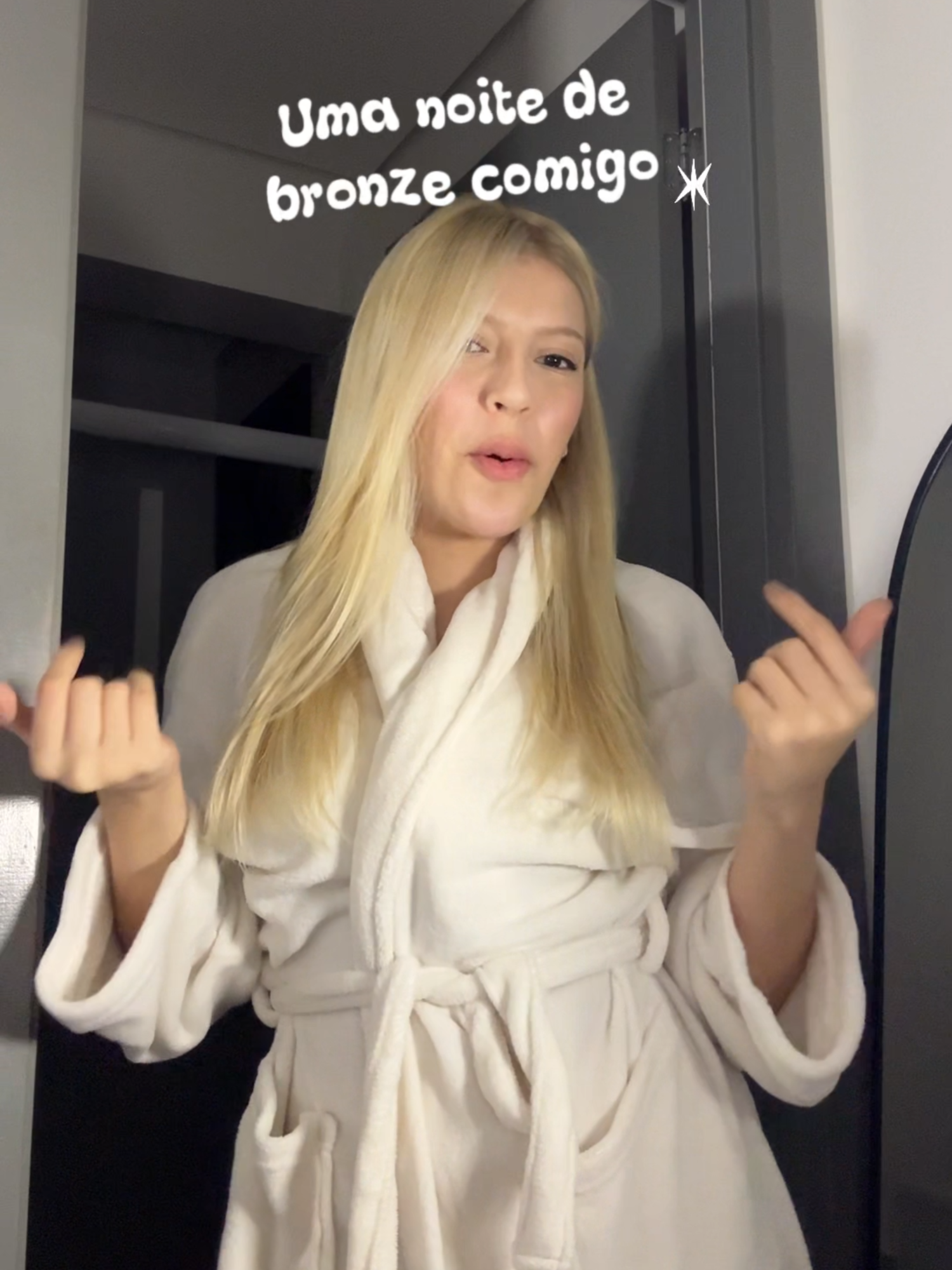 ☀️✨ Amber Bloom ✨☀️ Autobronzeador que garante um bronze natural, uniforme e radiante 🌟 Sua pele iluminada e com brilho saudável o ano todo! 🛒 Compre agora no TikTok Shop! #BloomBody #AmberBloom #bronze #peleperfeita #autobronzeador #vaiprafy #beleza