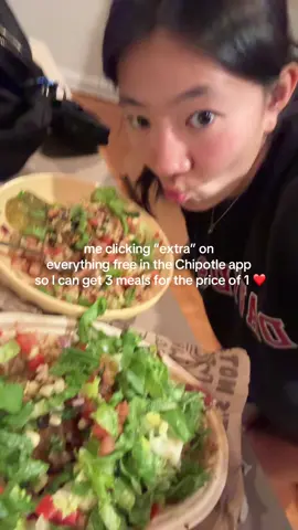 $4/ meal 🙏🙏🙏 love my chipotle hack  #chipotlehack #chipotle 
