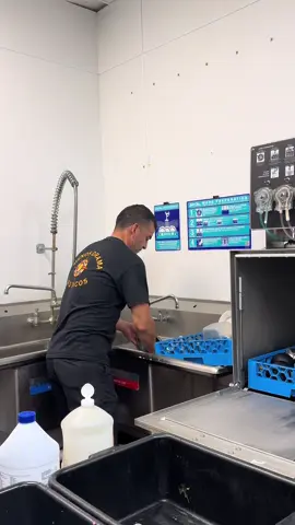 Todo se por la Mamalona del jefe 🤦🏽‍♂️