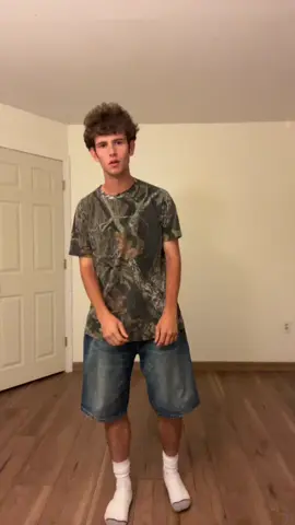 Toughest shi you’ll see all day #dancing #turnt #awesome