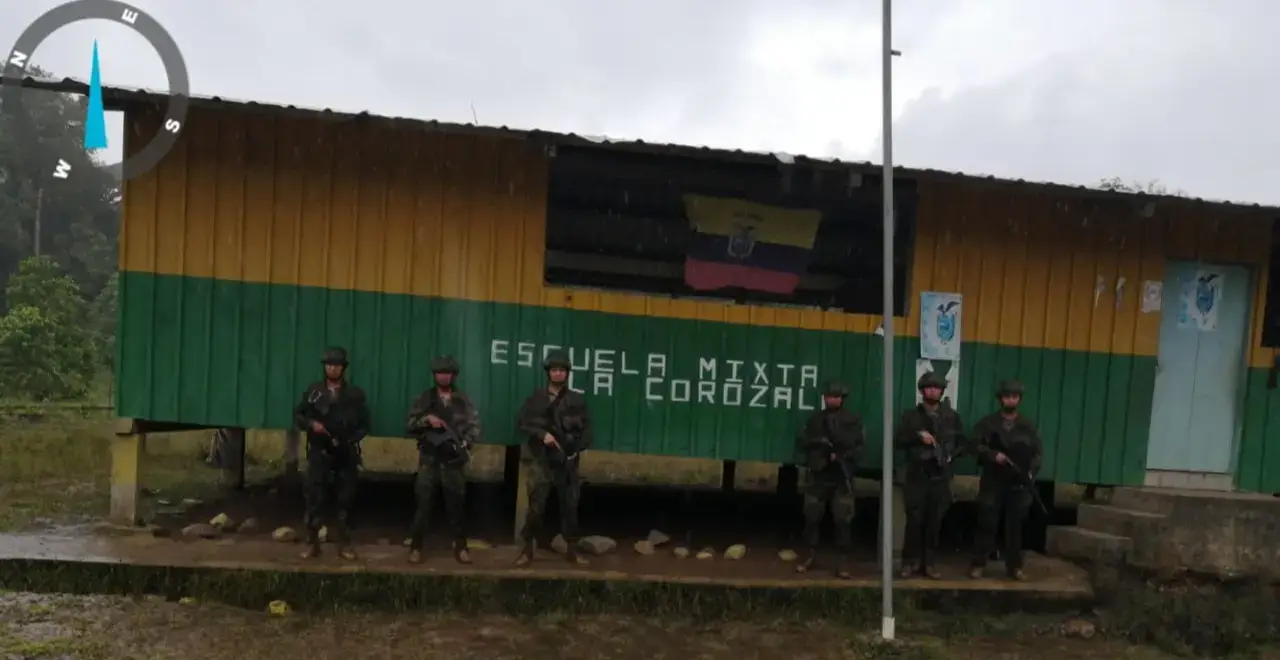 #ejercitoecuatoriano🇪🇨 #militarecuatoriano🇪🇨💂‍♀ #ecuador🇪🇨 #amormilitar💚💂‍♀️❤ #army 