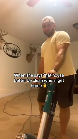 Hope that shark don’t bite 😂 #cleaningtok #vroomvroom #letsgo #georgia #single i ain’t know how i kept a straight face lmao 🤣 