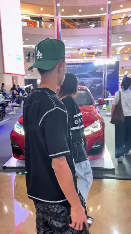 Menuntut beli BMW🙄