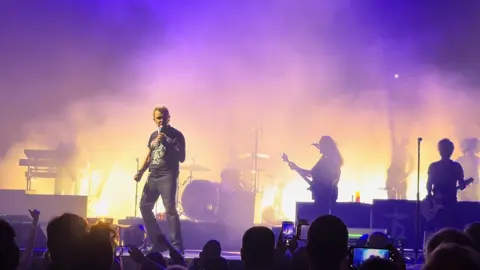 Billy Idol live at Madison Square Garden.  #billyidol #MSG #NYC 