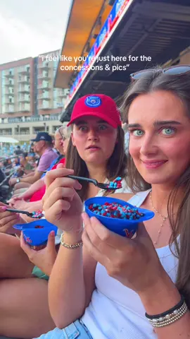 twin @Elle🥂 #baseball #relatable #trending #baseballgame #girly @smokiesbaseball 