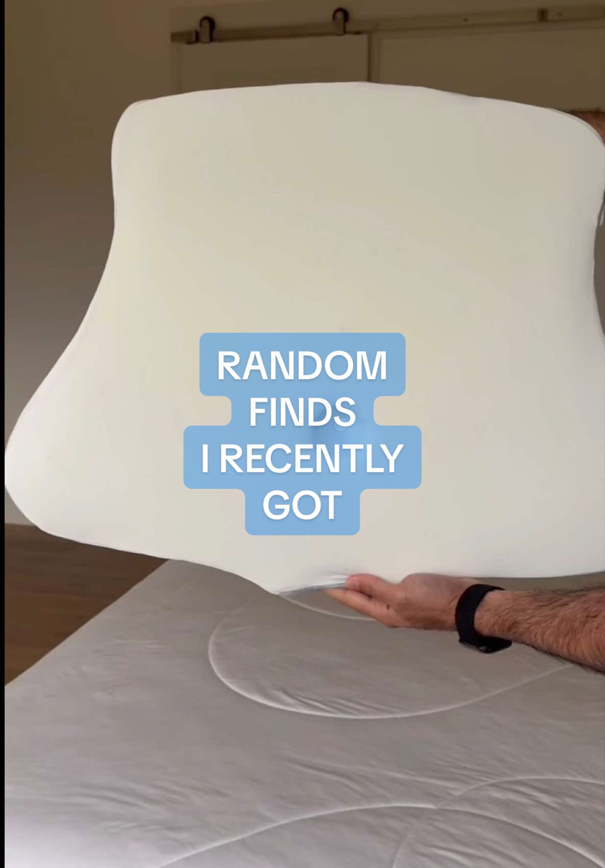 The pillow that multitasks 🤯 Find it under ✨Home Favorites✨ on my website. #amazon #bedroomcheck #homehacks #pillow #salfinds 