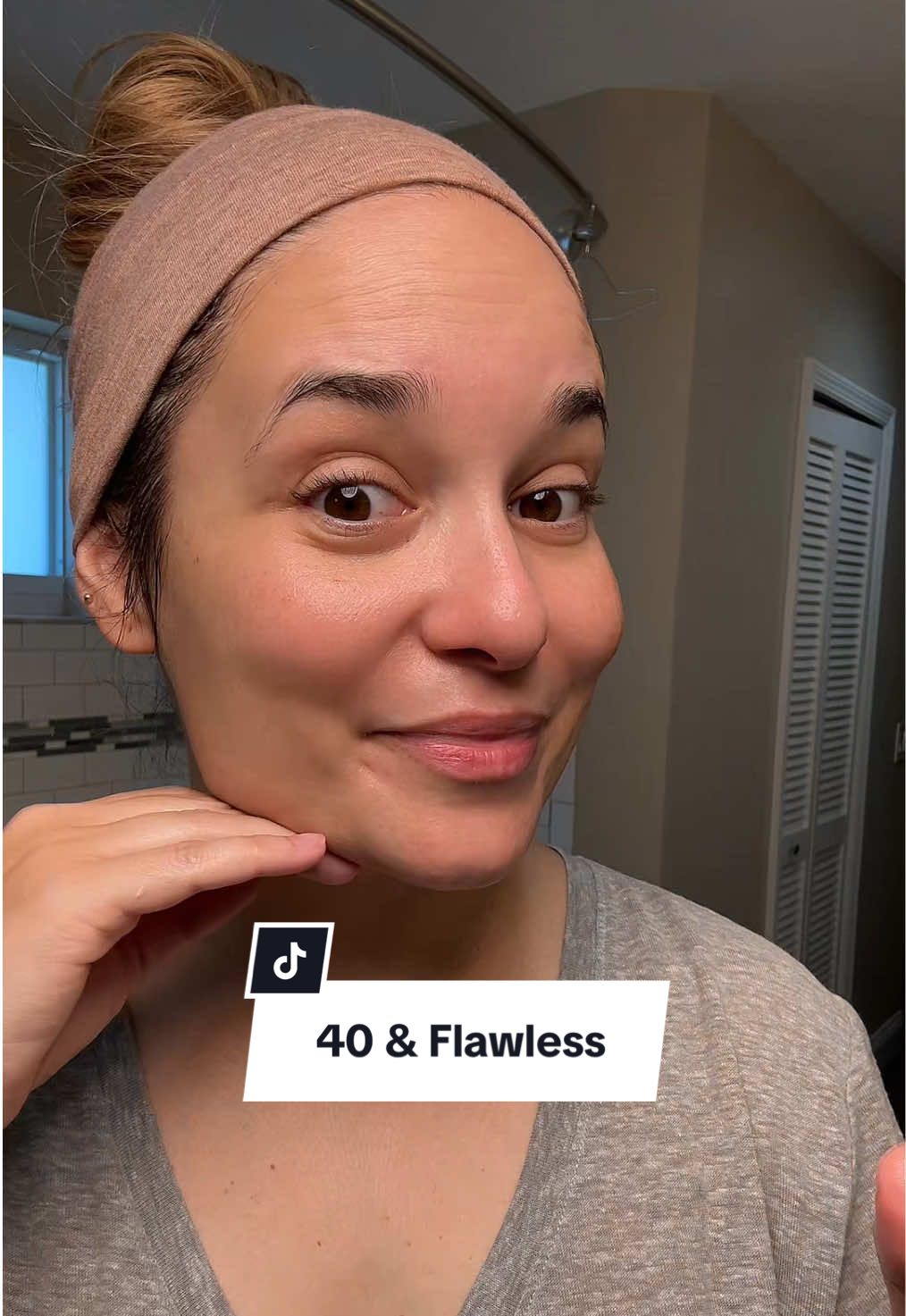 Sharing my secret with you on how I have no wrinkles at 40 years old 🤫 #skinglowup #tallowbalm #beeftallow #40andfabulous #skincare 