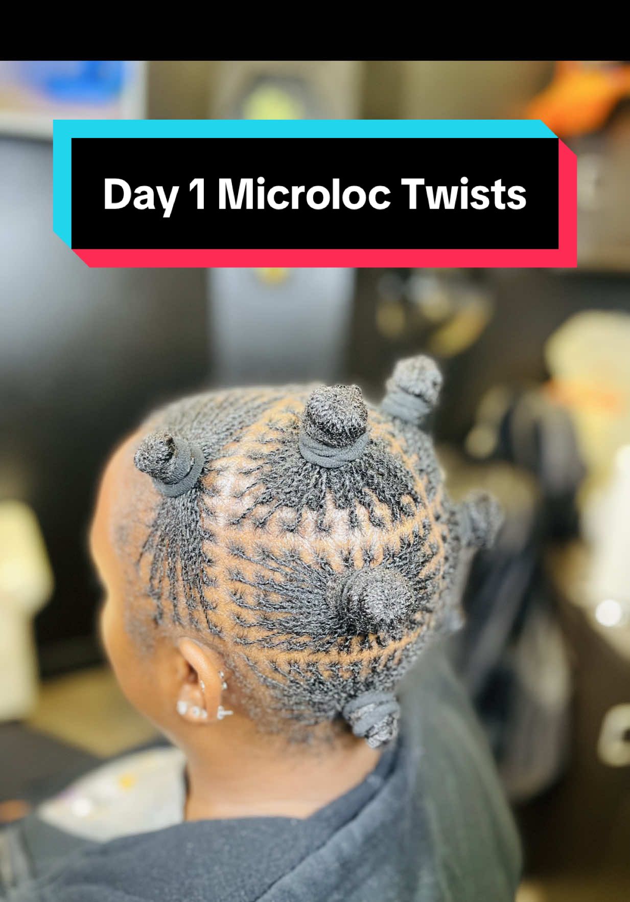 Microloc Twists Day 1 #microlocs #microlocsinstallation #microlocks #womenwithlocs #microtwists 
