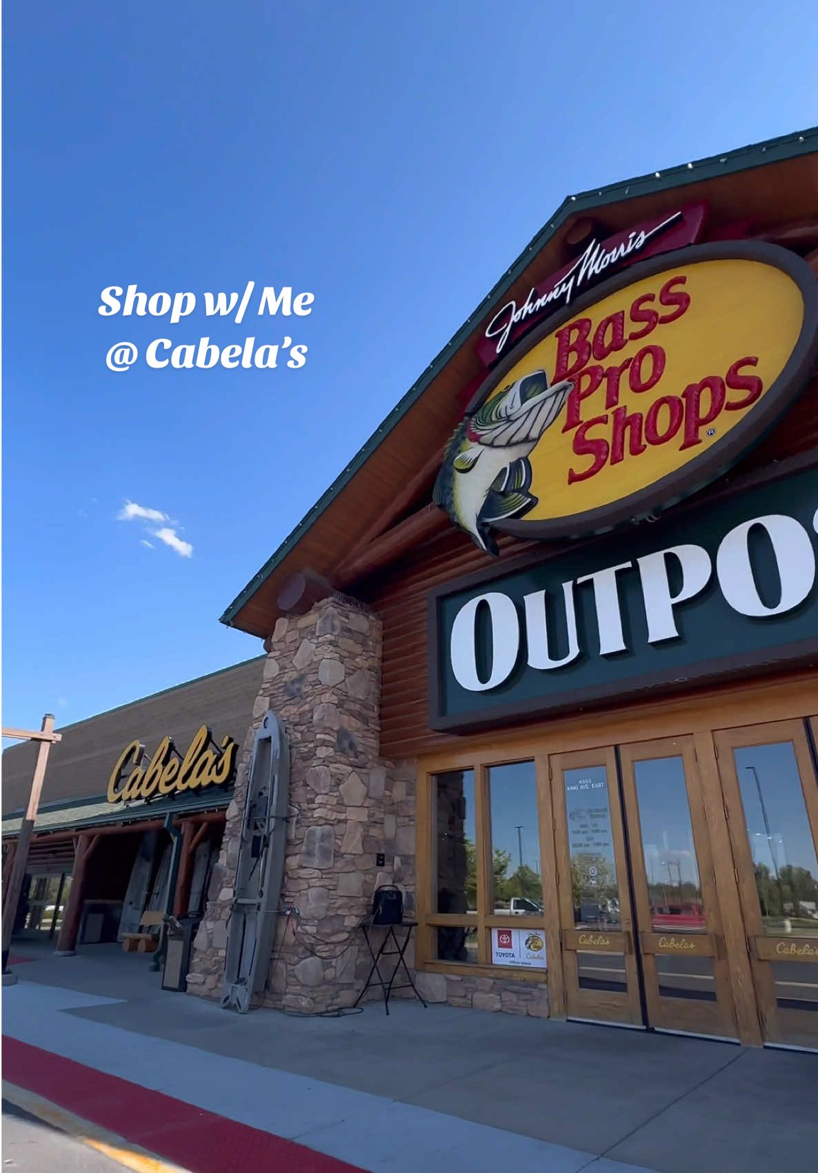 Vlog: come to @Cabelas with me 🤎 no one knows but this is one of my fav stores for no reasonn 😂 love my new hat btw. lmao. #fyp #viral #cabelas #shopwithme #billingsmt 