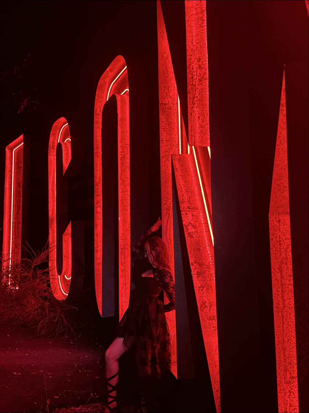 every single one of our monsters? down BAD for her 👁️‍🗨️💀 #spookywoods25 #mistresshex #halloweentok #spookyvibes #scareactor 