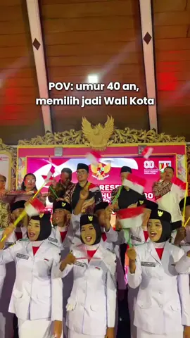 40 tahun saya hidup di negeri ini, 80 tahun Indonesia merdeka. Bersyukur bisa merasakan nikmat kemerdekaan, tapi juga sadar perjuangan menjaga dan memanfaatkan kemerdekaan ada di depan mata. Malam resepsi ini bukan hanya perayaan, tapi juga pengingat — bahwa tugas saya sebagai Wali Kota adalah memastikan warga Magelang merasakan kemerdekaan ini sepenuhnya. #wargamagelang #magelang #walikotamagelang #KotaMagelang #masdamar 