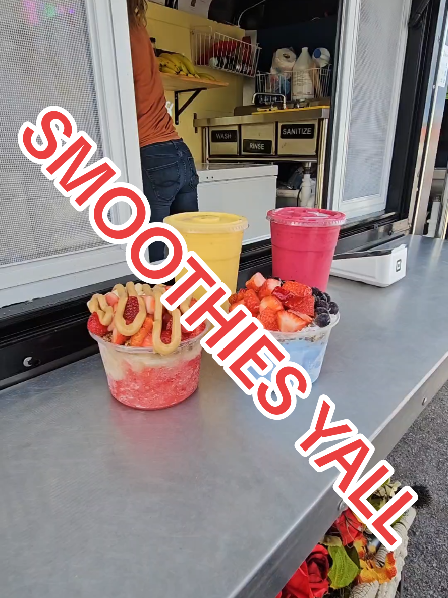 I will 1000% be going back for that blue dream base alone! #smoothies #louisville #brandenburg #smoothiesyall #foodreview @Smoothies Y’all 