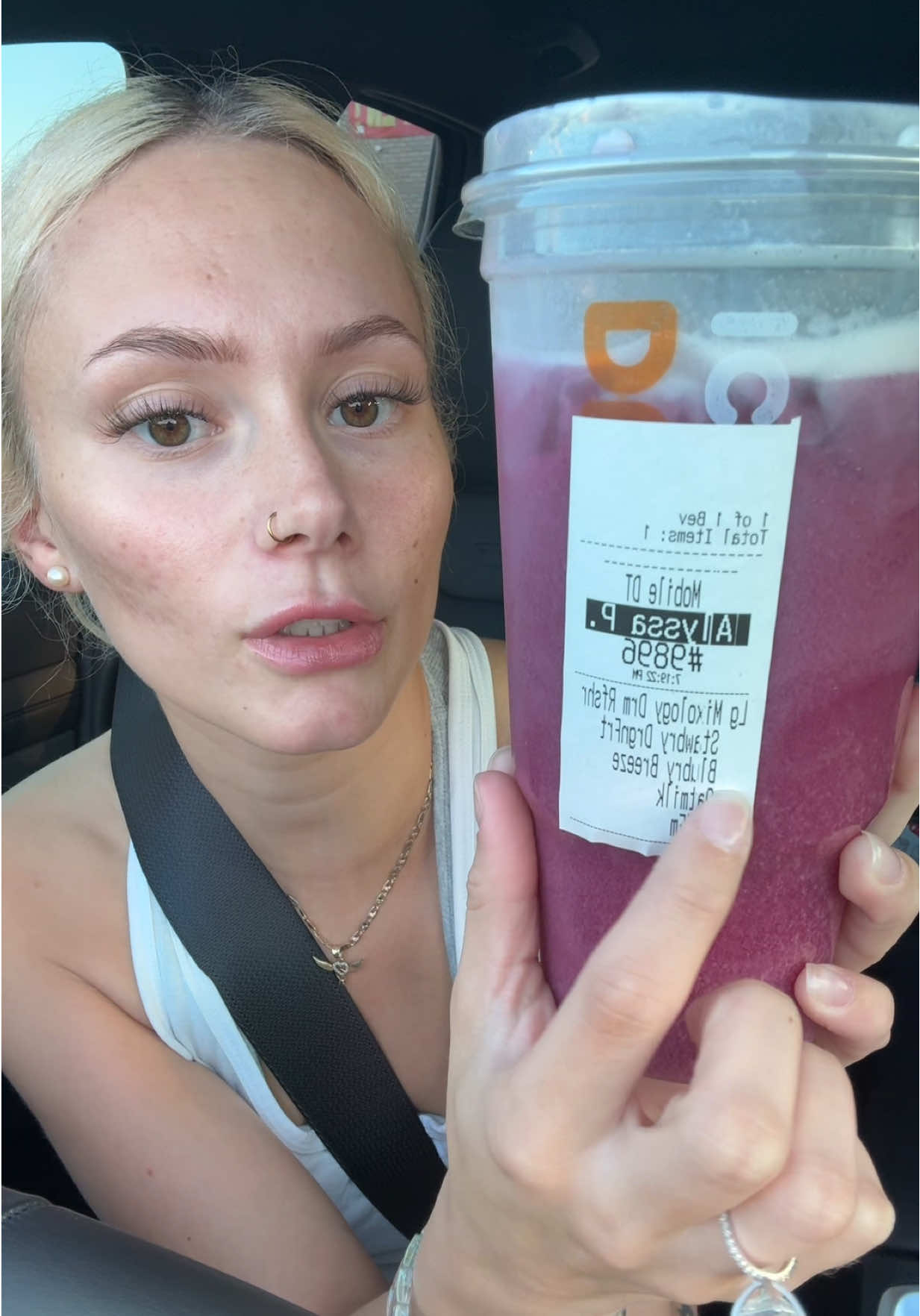 Also give my baby a follow @Michael Flynn @Madalyjewel @Dunkin' #dunkin#dunkindonuts#refresher#dunkinreview#drinkreview 