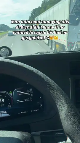 A lot of yall drivers just be playing on the road some of us got shii to do play on your own time #trucksoftiktok #truckdriver 