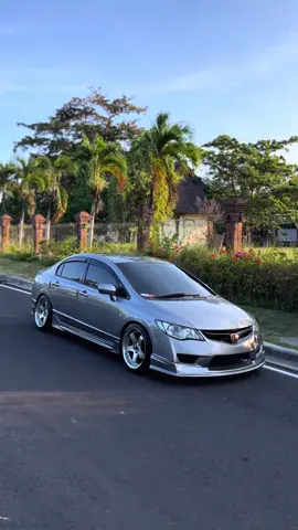 Day 2 masih terpantau menyendiri 🤣😢 #honda #civicfd #fdcila 