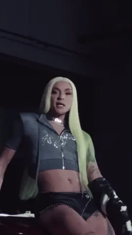 Pabllo Vittar acaba de lançar “MEXE” sua colaboração com NMIXX em todas as plataformas digitais. #foryou 