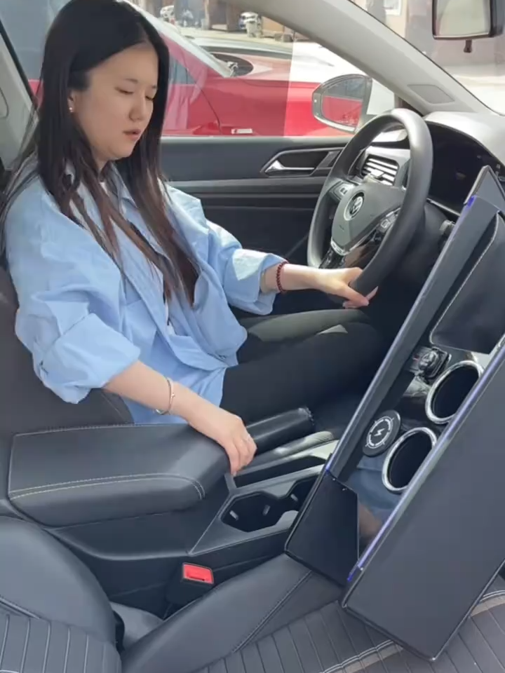 🚗 YÊN NGỰA ĐỘ HỘP SỐ – Độ nguyên zin cho: Vios, Honda, Kia, Hyundai, Mitsubishi, Mazda ✔️ Full tiện ích: Sạc không dây – Khay cốc – Tẩu sạc – LED viền ✔️ Lắp nhanh – Không khoan đục – Giữ nguyên zin xe 📦 Miễn ship toàn quốc – Lắp thử tận nơi – Ưng mới thanh toán 💥 Giá chỉ từ 3xxK – Số lượng còn lại rất ít 👉 Inbox giữ hàng ngay kẻo hết! #XaKhoXeHoi #YenNguaDoXe #DoXeThongMinh #SacKhongDay 🚘⚡📦💡