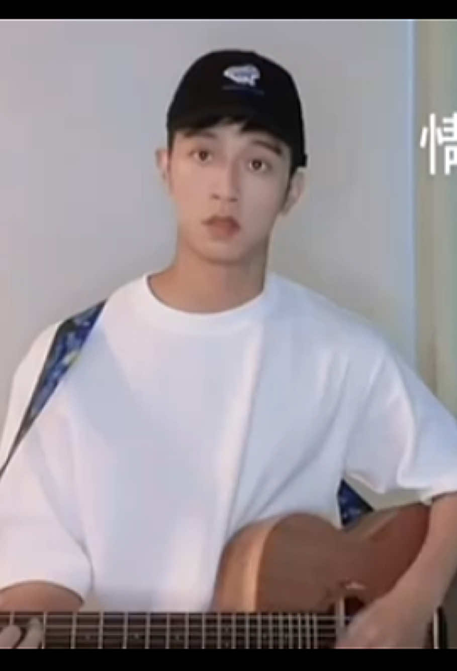suaranya itu lo beuh😍,, salah satu lagu favoritku di cover peien😭. ihh seneng banget pas tau video ini😍🫶 [ Cr. Xhs ] #seekyli #lipeien #ABODesire #DesireTheSeries #omegavers #Cbl #lope #coversong #fyp #fyppppppppppppppppppppppp 