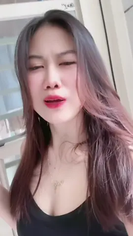 Makin kau pantau makin kau ku buat terbakar