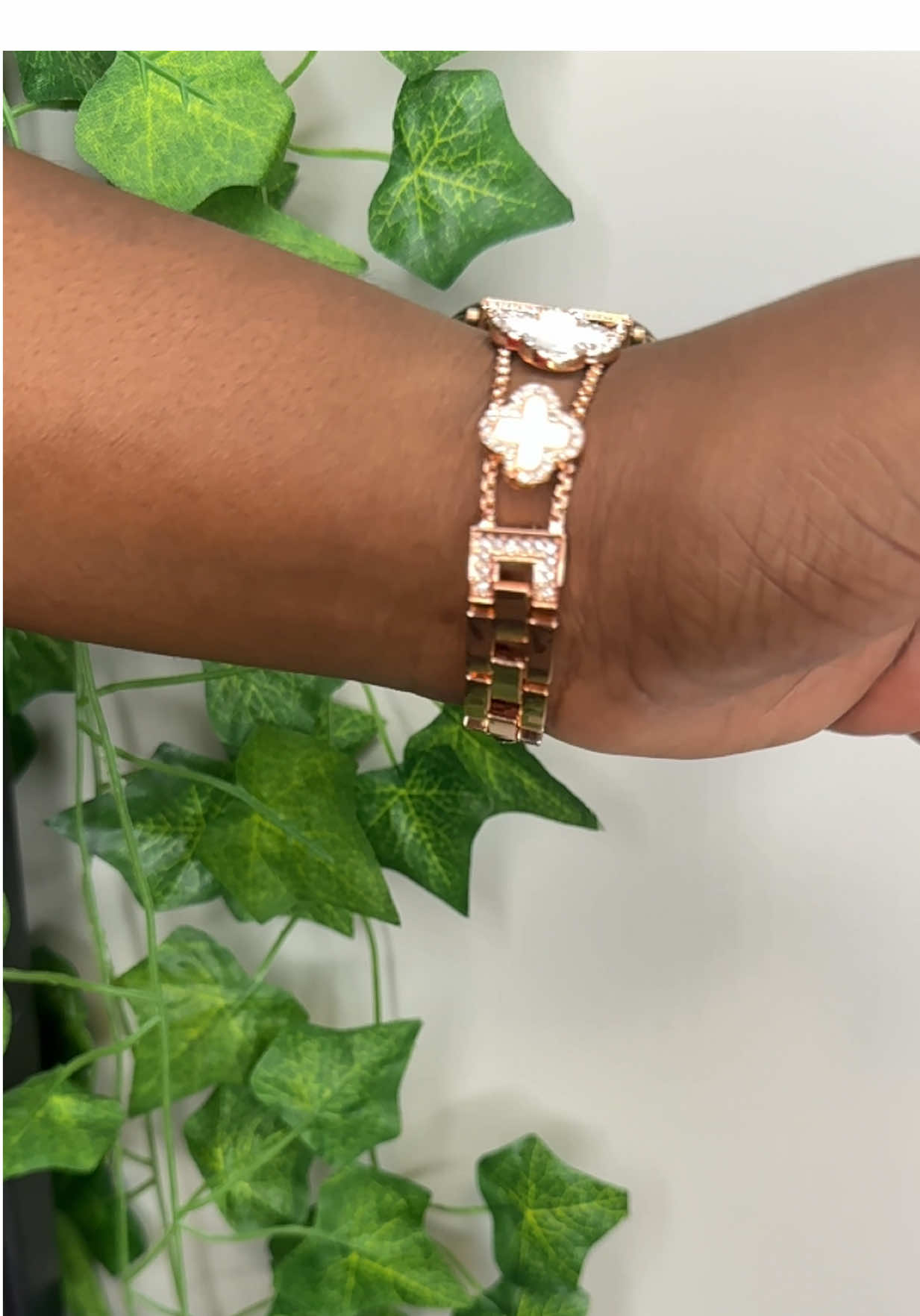 Another cute watch band ✨ #watchband #watchstrap #watchesoftiktok #watches #tiktokshop 
