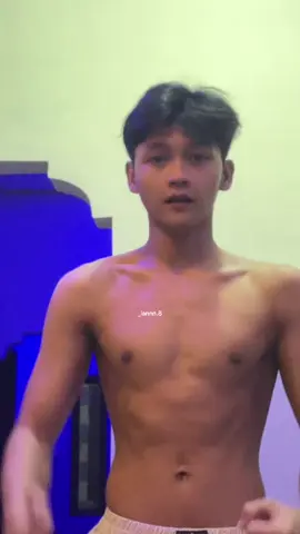 enakkk lagunya😁