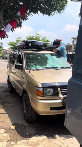 #Kijang memang tiada duanya, kijang with madshade 270+ . . . #campart #kijangmenolakpunah 